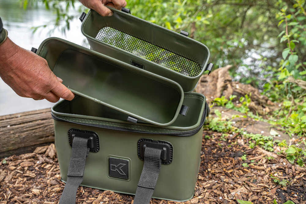 Eva Tackle & Bait Station