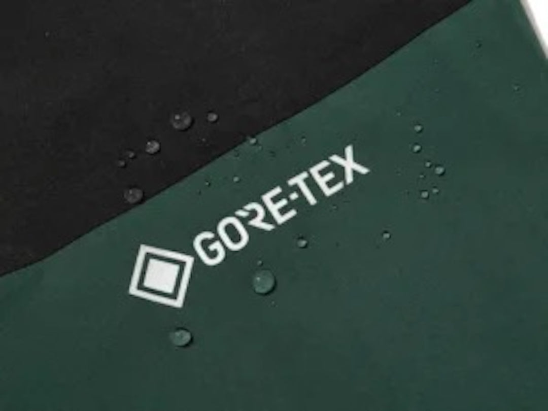 DR-1926E GORE-TEX Versatile Rainsuit