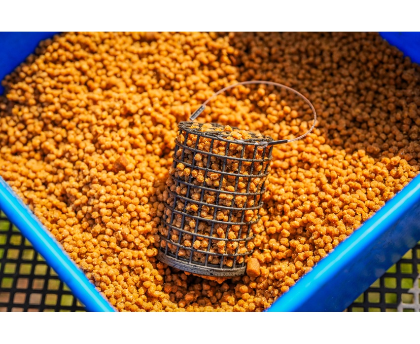 Wire Bait Up Feeder